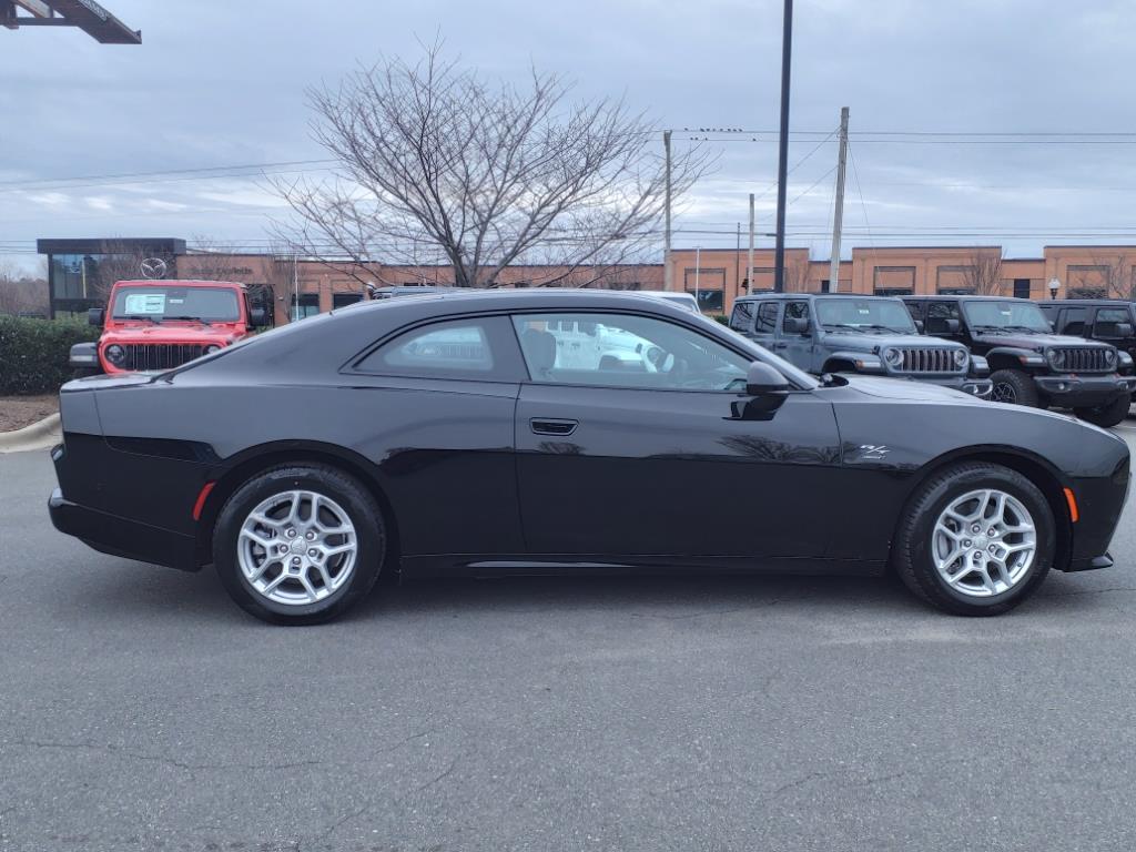 2025 Dodge Charger R/T photo 18