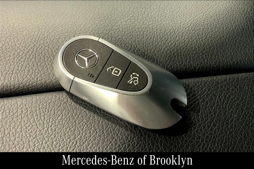 2023 Mercedes Benz C 300 4MATIC photo 13
