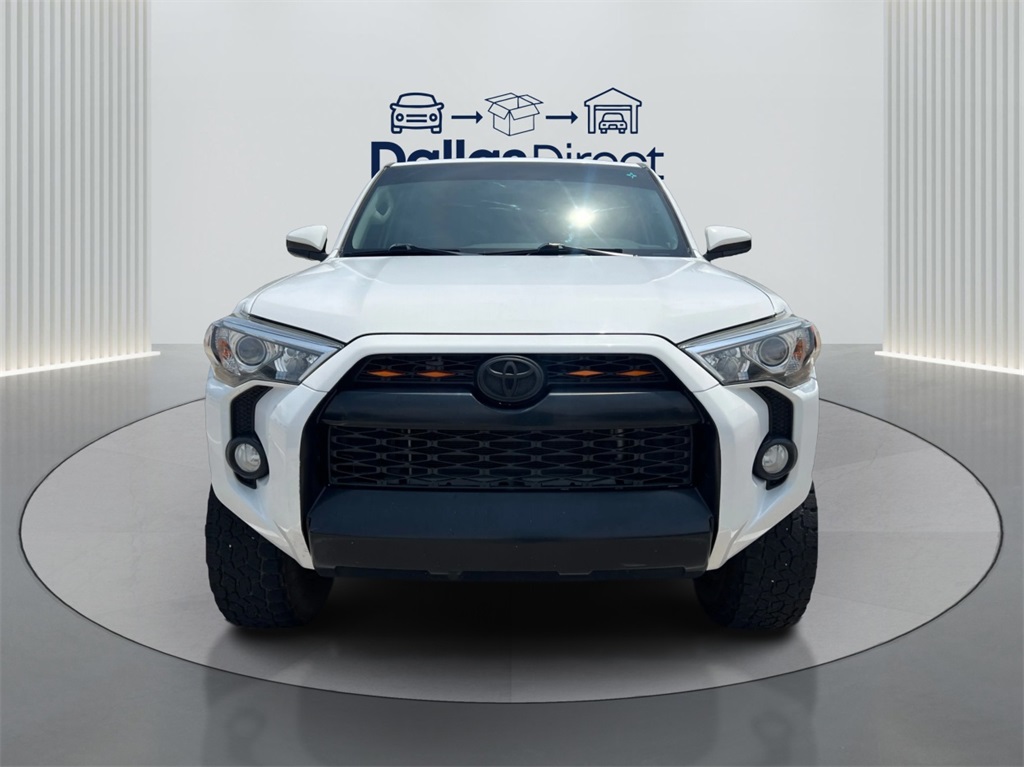 2019 Toyota 4Runner SR5 photo 3