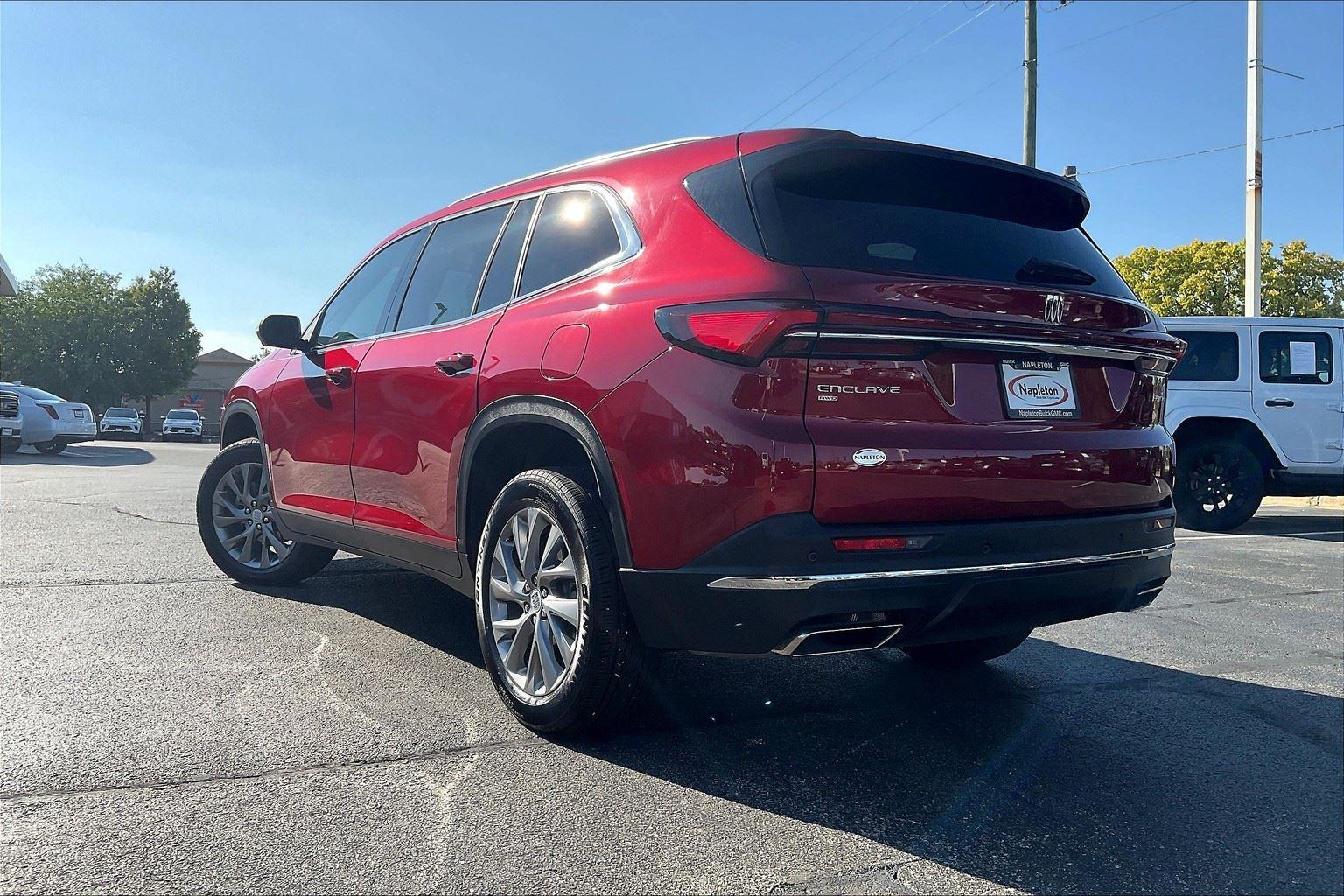 2025 Buick Enclave Preferred photo 2