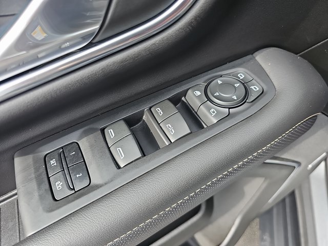 2023 Gmc Yukon SLT photo 31