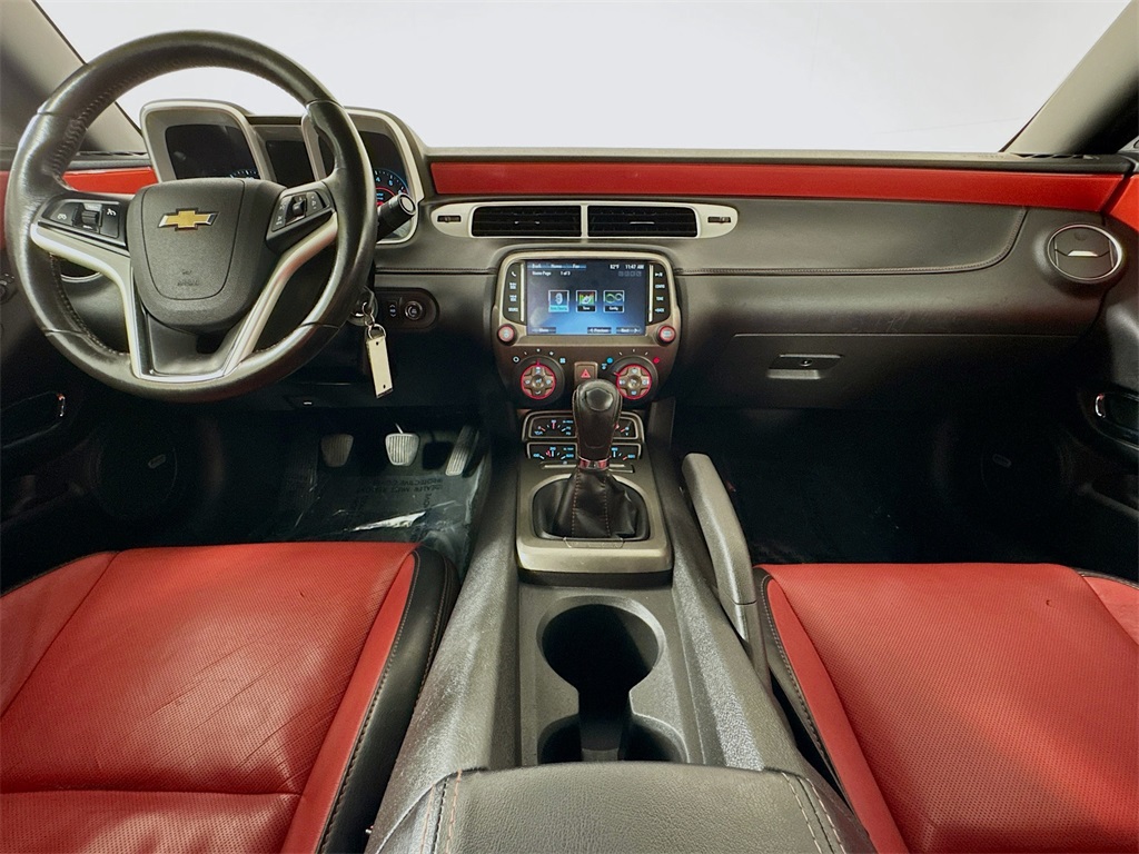 2013 Chevrolet Camaro 2LT photo 14