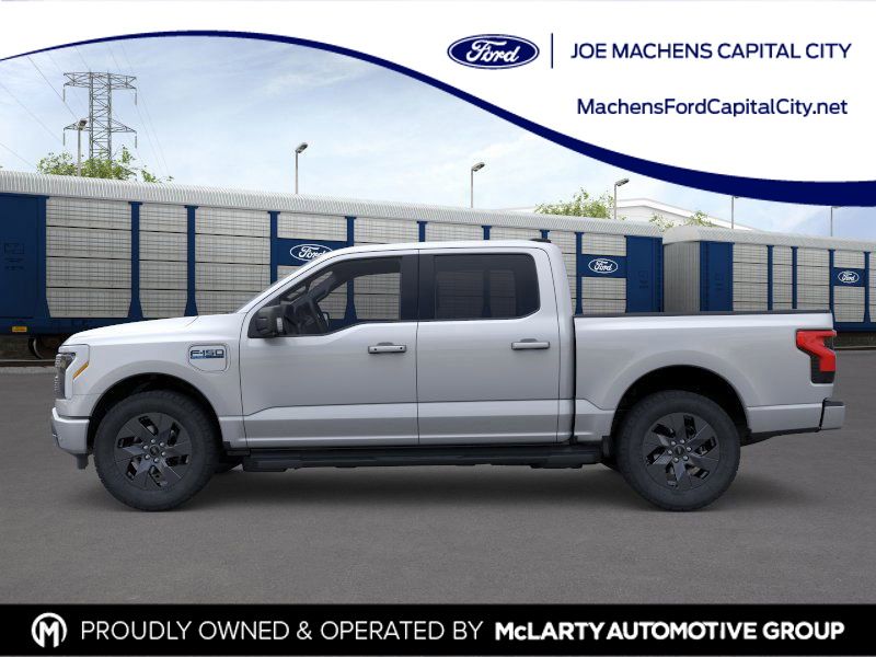 2025 Ford F-150 Lightning photo 2