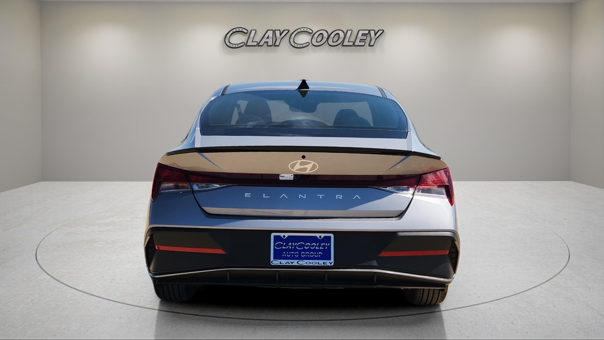 2025 Hyundai Elantra SEL Sport photo 4