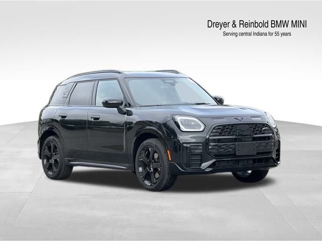 2025 MINI Countryman S's photo