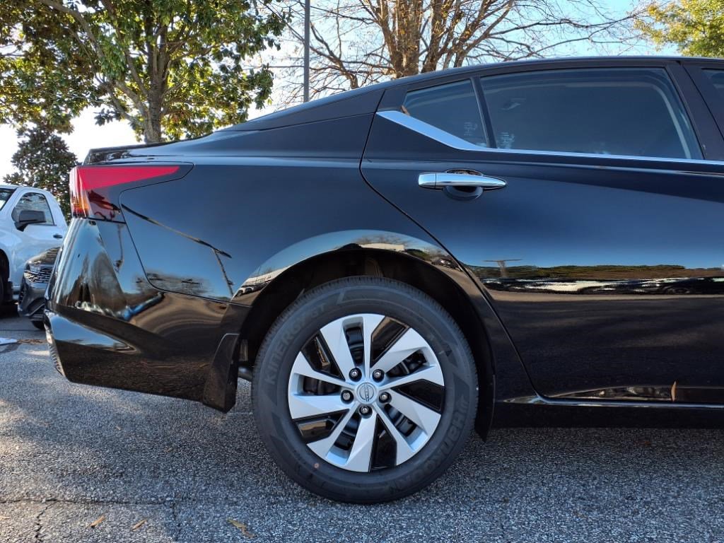 2025 Nissan Altima 2.5 S photo 4