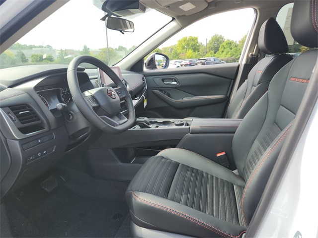2026 Nissan Rogue SV photo 6
