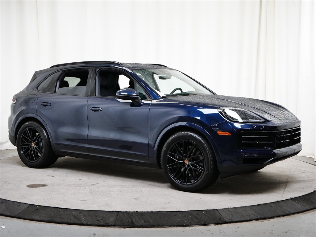 2025 Porsche Cayenne Base photo 10
