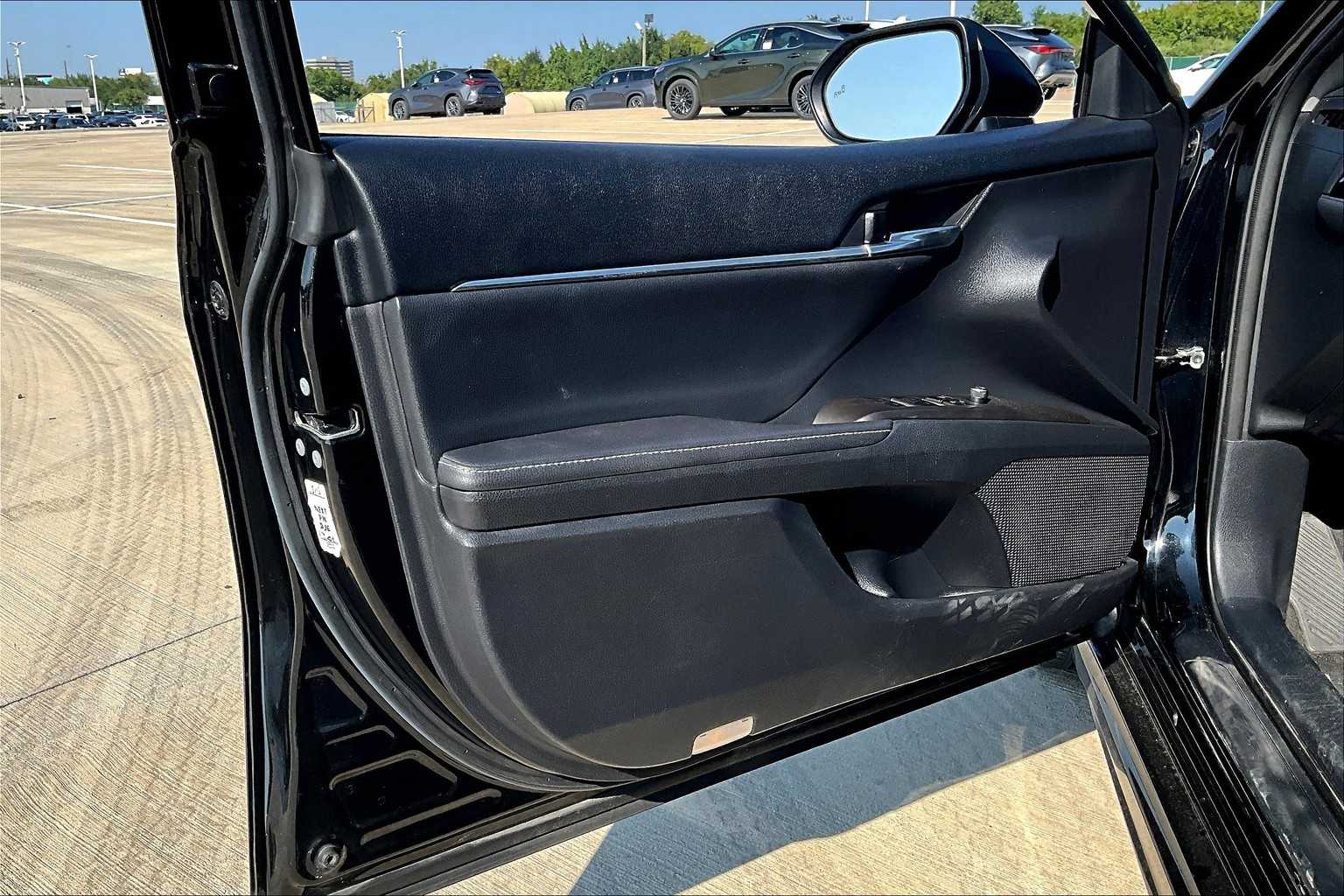 2023 Toyota Camry XSE photo 39
