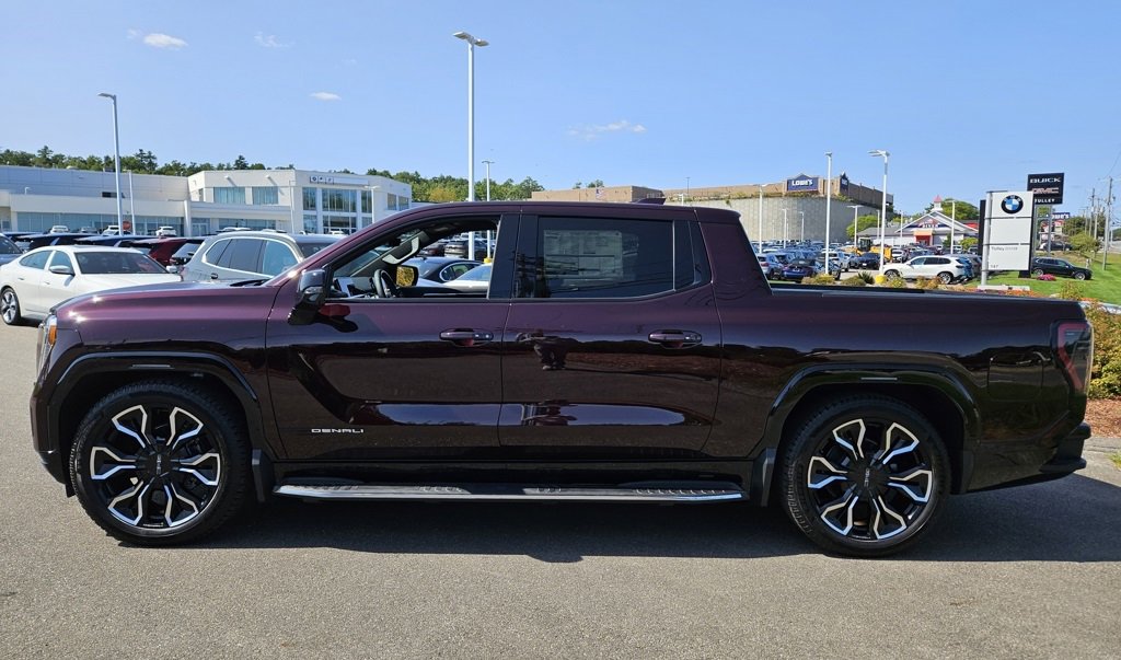 2025 Gmc Sierra EV Denali photo 2