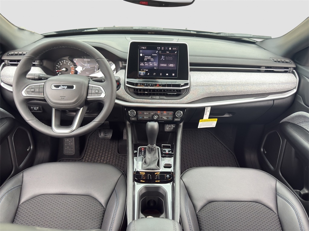 2025 Jeep Compass Latitude photo 13