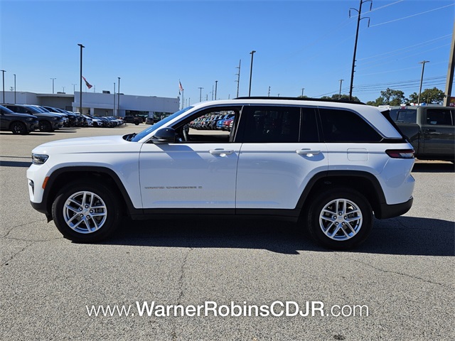 2024 Jeep Grand Cherokee Laredo X photo 4