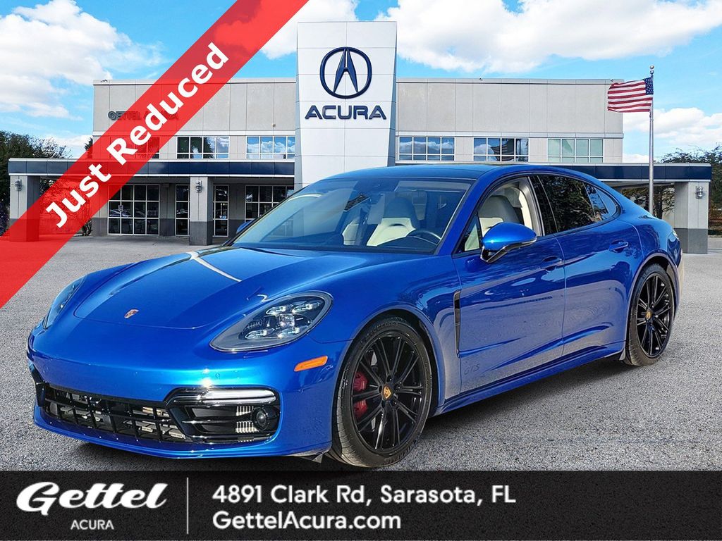 2019 Porsche Panamera GTS's photo