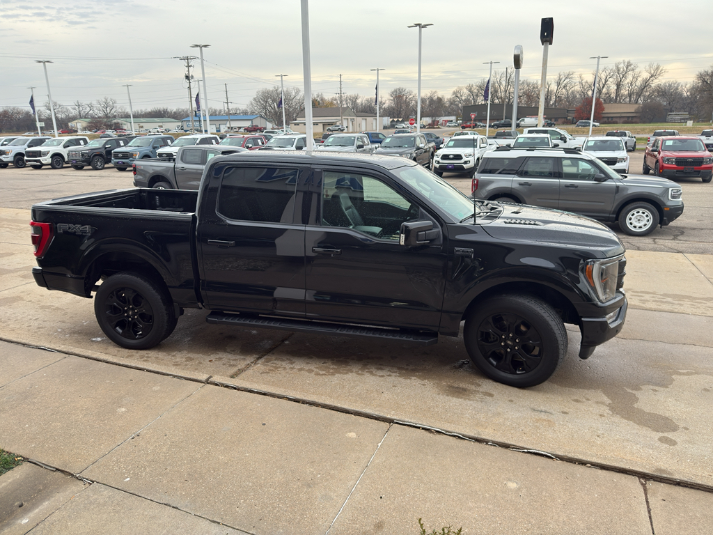 2023 Ford F-150 Lariat photo 2