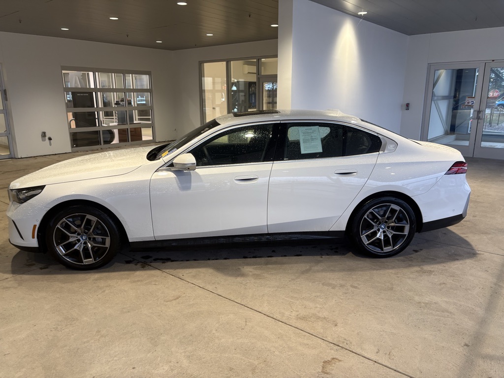 Used 2025 BMW i5 40 with VIN WBY13HG07SCT06290 for sale in Williamsville, NY
