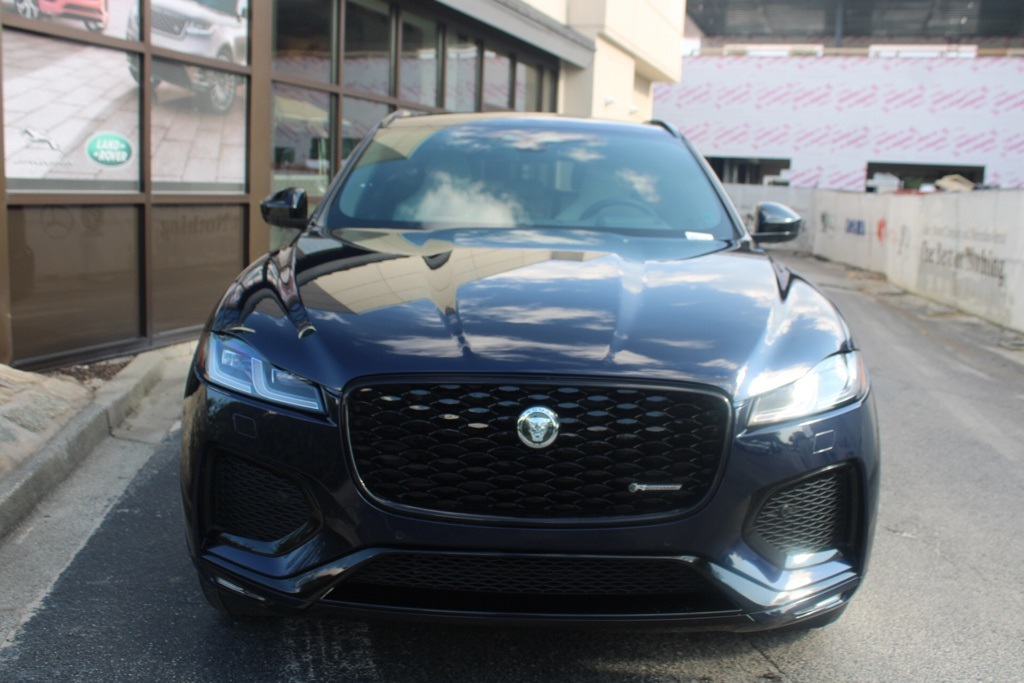 2024 Jaguar F-PACE R-Dynamic S P400 photo 2