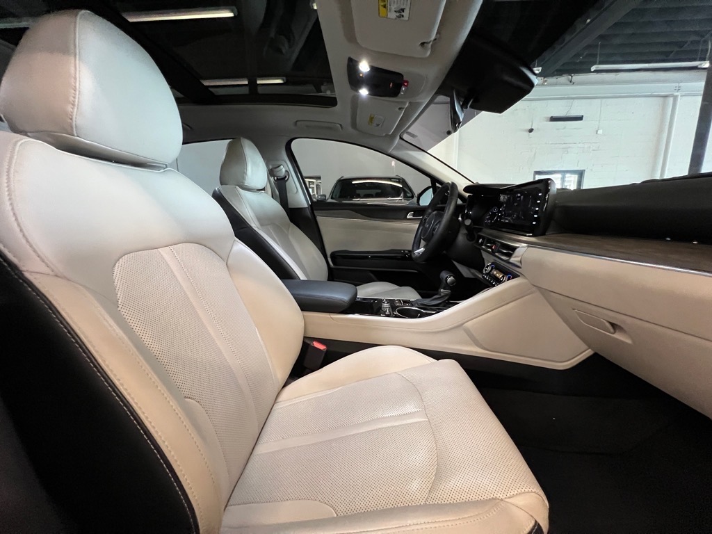 2022 Kia K5 EX photo 23