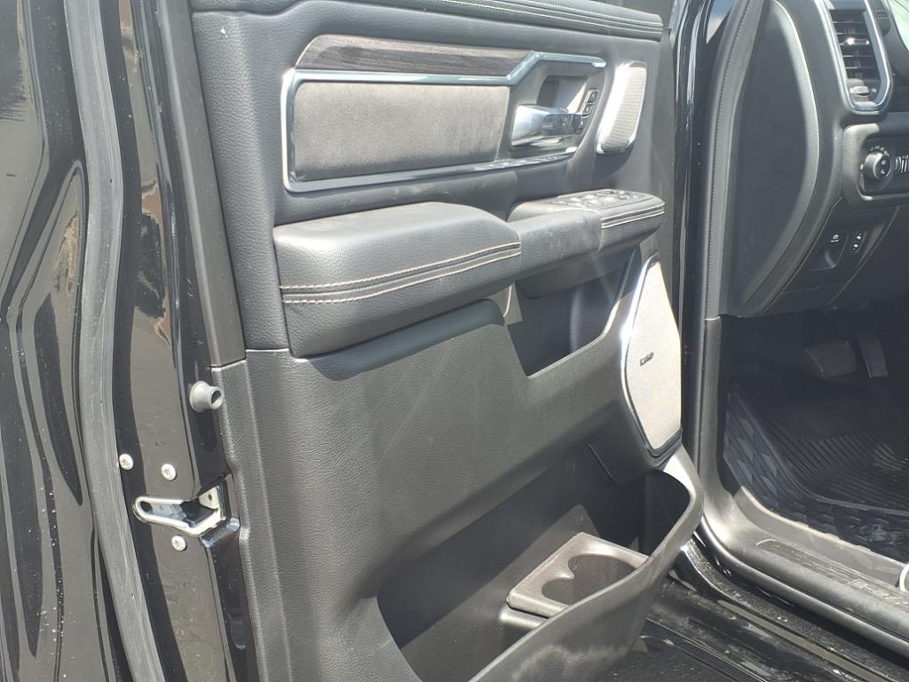 2025 Ram 1500 Laramie photo 4