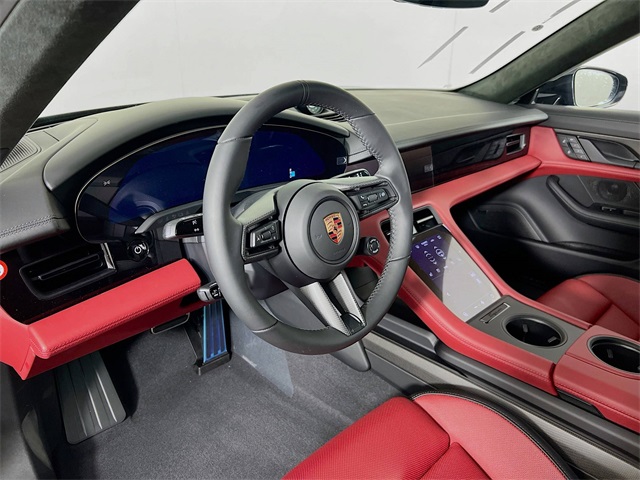 2026 Porsche Taycan GTS photo 4