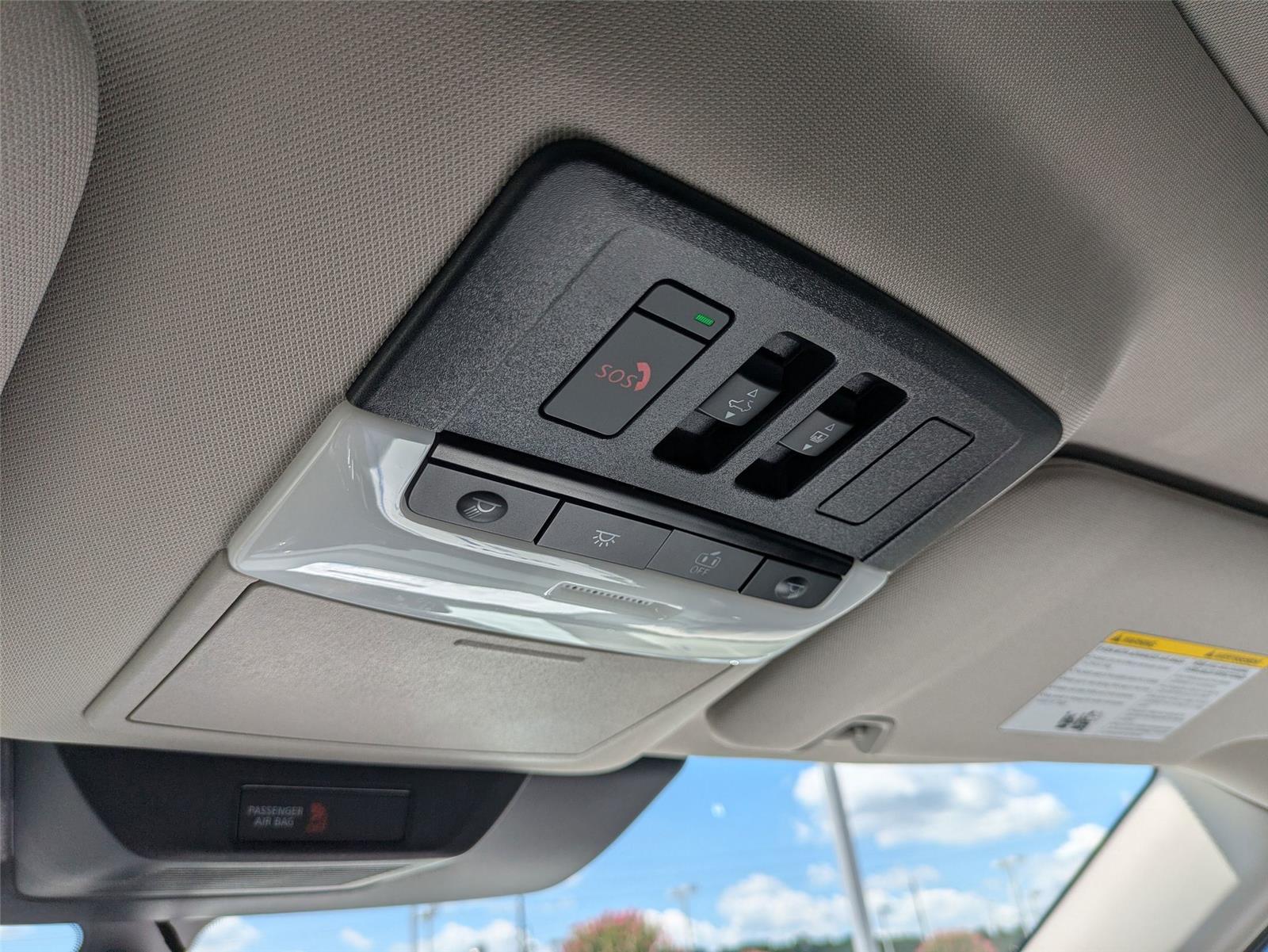 2025 Nissan Pathfinder Platinum photo 22