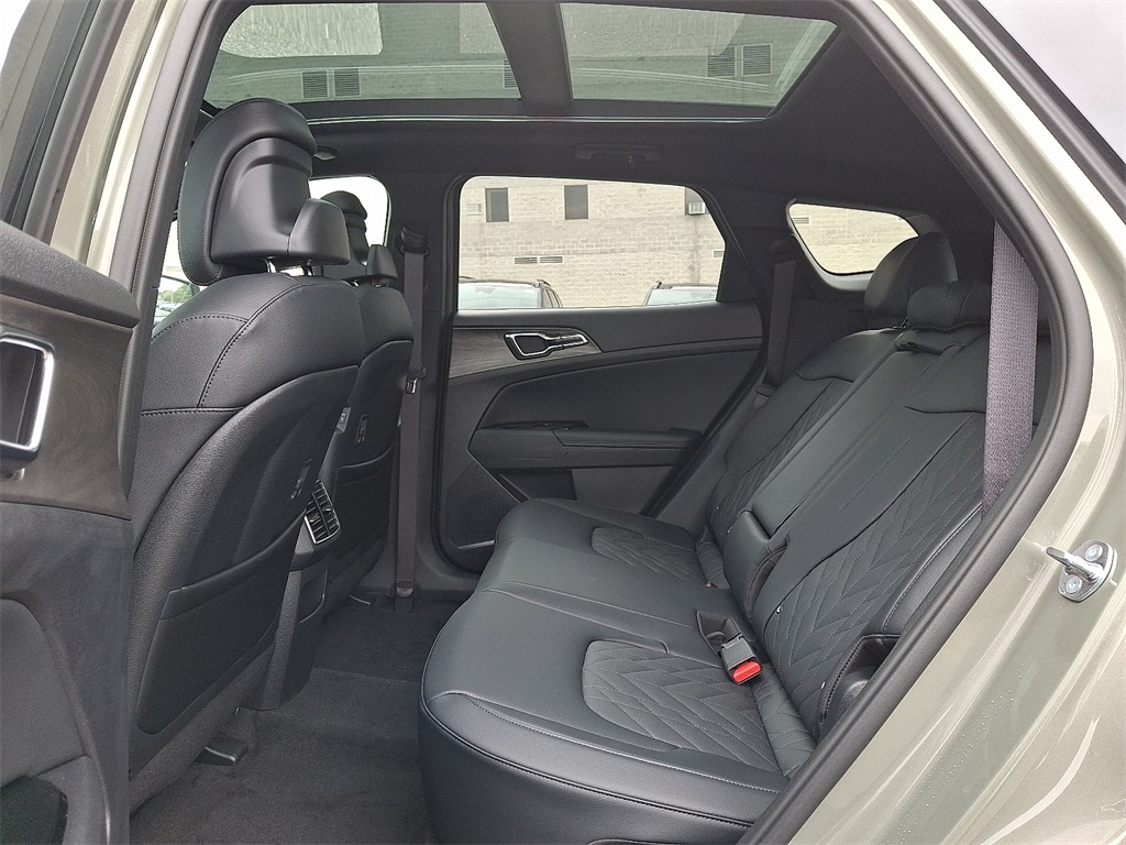 2025 Kia Sportage Plug-In Hybrid X-Line Prestige photo 4