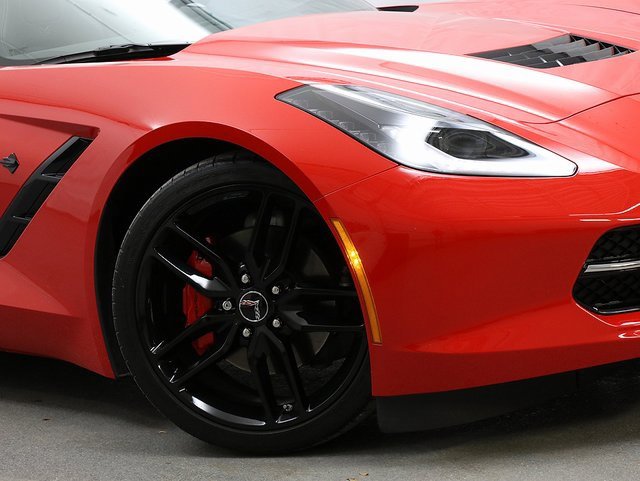 2015 Chevrolet Corvette Stingray 2LT photo 3
