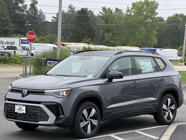 2025 Volkswagen Taos S photo 3