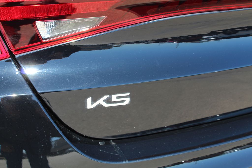 2023 Kia K5 LXS photo 5