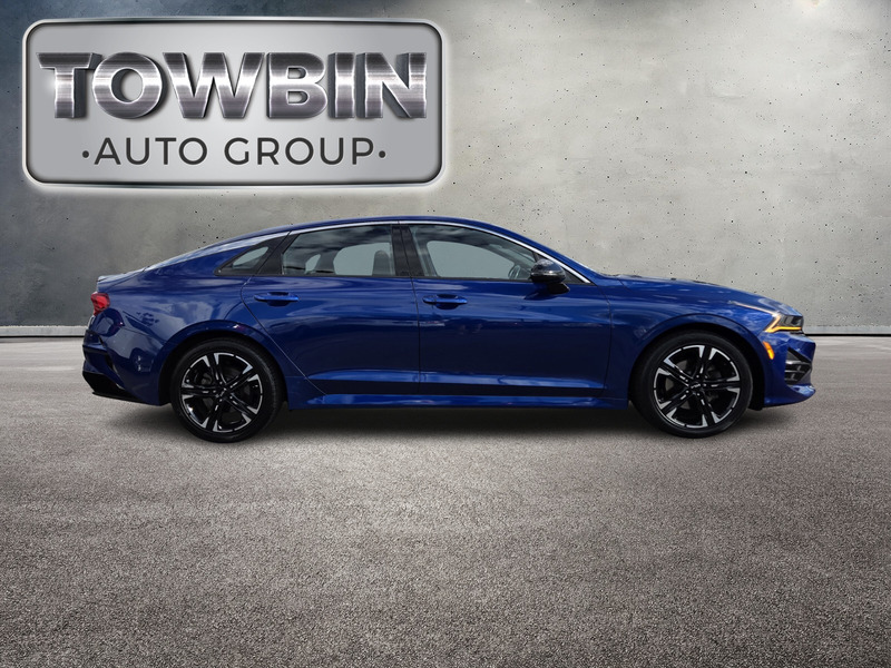 2022 Kia K5 GT-Line photo 3