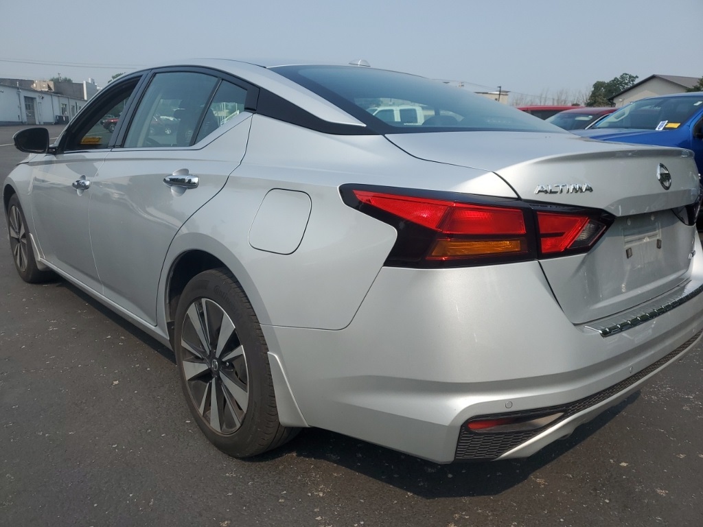 2022 Nissan Altima 2.5 SL photo 2