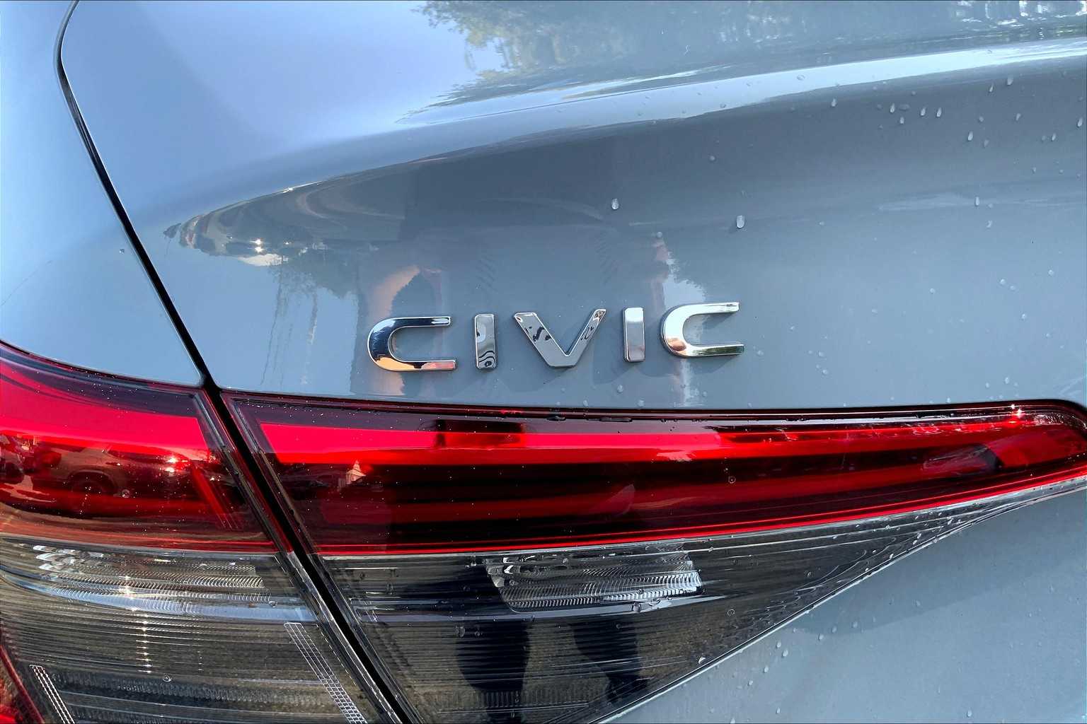 2024 Honda Civic Touring photo 31