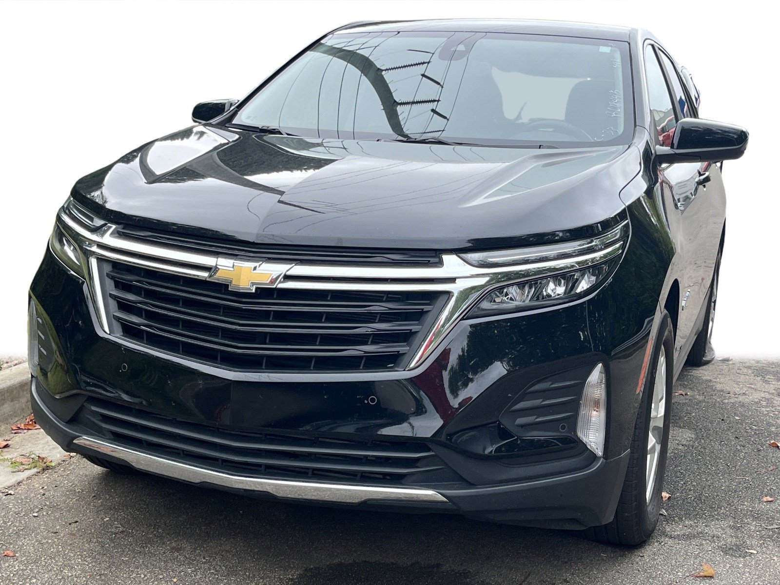 2024 Chevrolet Equinox LT photo 2