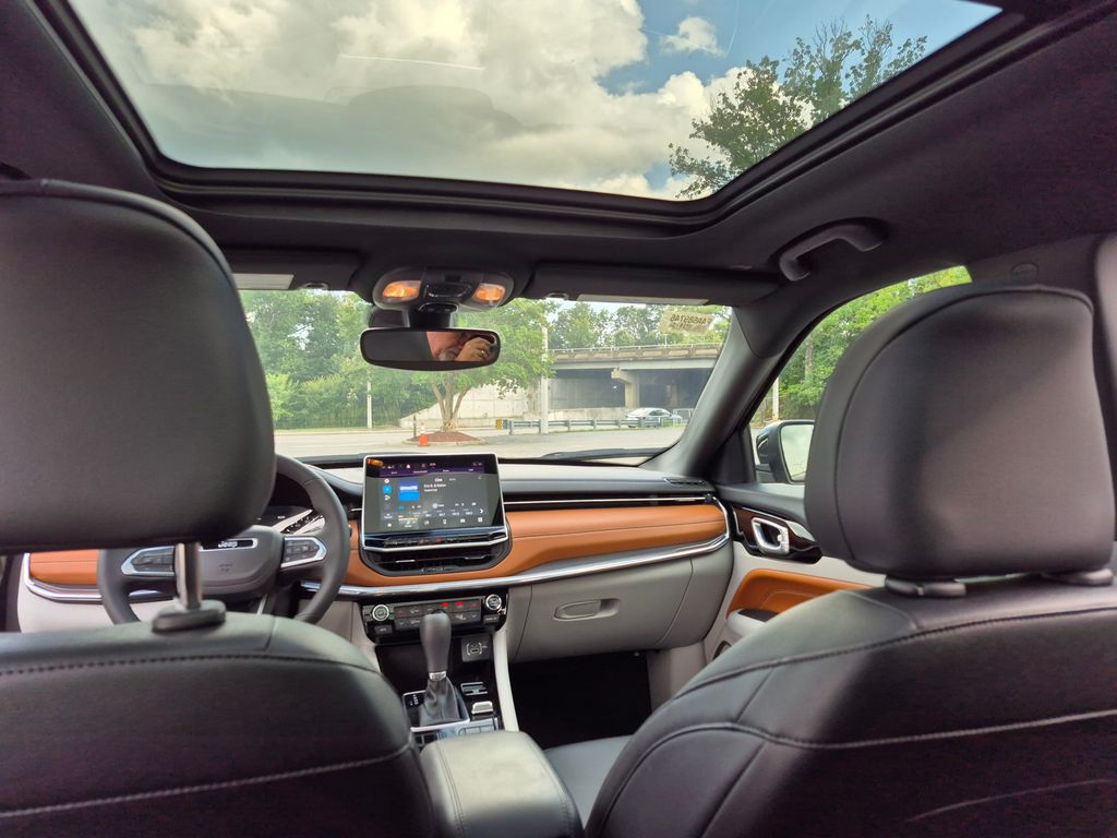 2024 Jeep Compass Limited photo 11