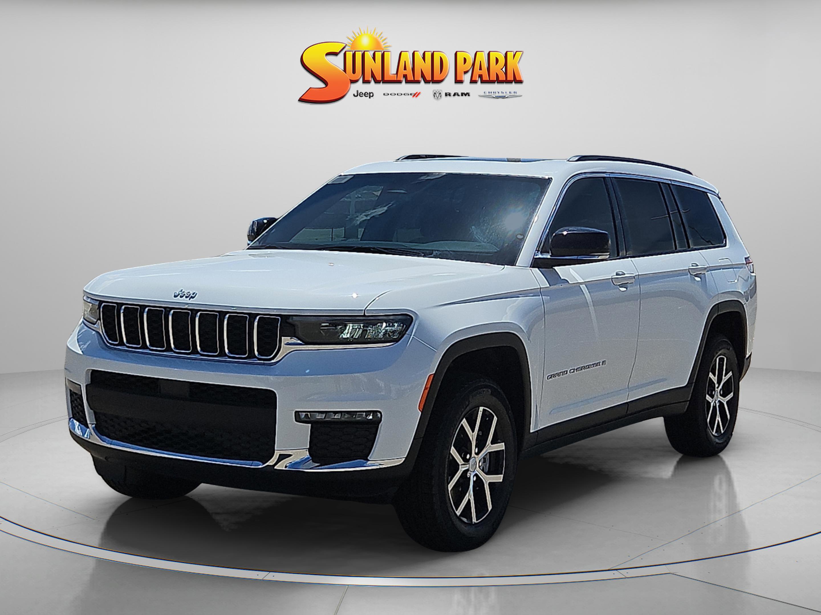 2025 Jeep Grand Cherokee Limited photo 2