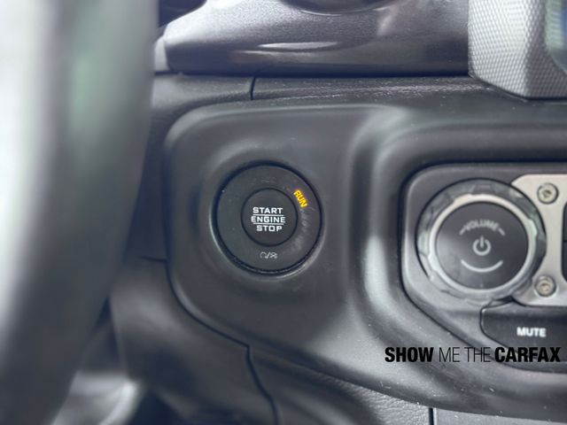2022 Jeep Wrangler Unlimited Sahara photo 30