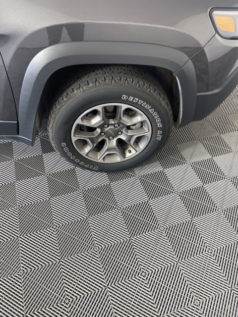2020 Jeep Cherokee Trailhawk photo 13