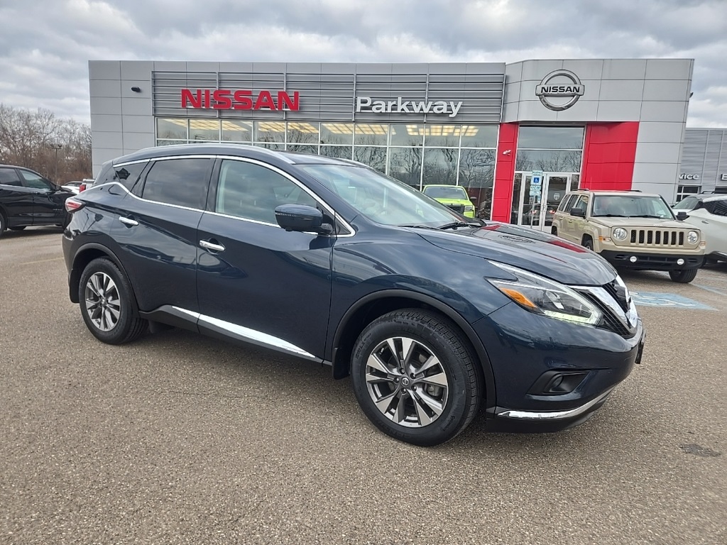 2018 Nissan Murano SL's photo