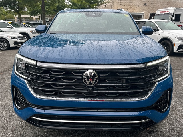 2025 Volkswagen Atlas Cross Sport SEL Premium R-Line photo 2