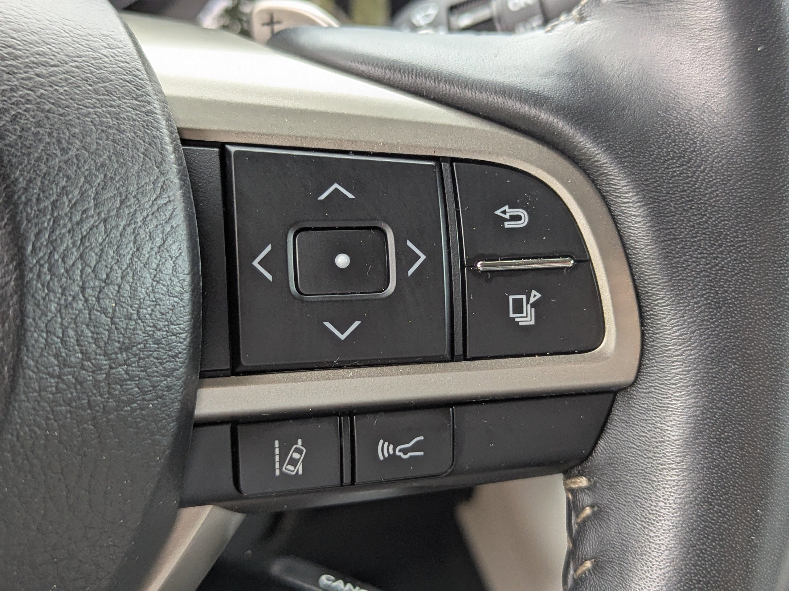 2020 Lexus RX 450h Luxury photo 38