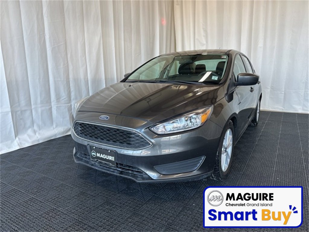 2018 Ford Focus SE's photo