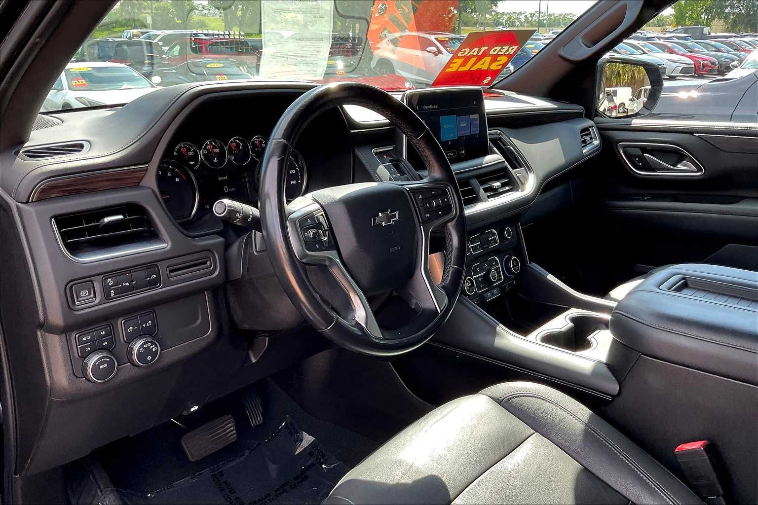 2021 Chevrolet Suburban Z71 photo 12