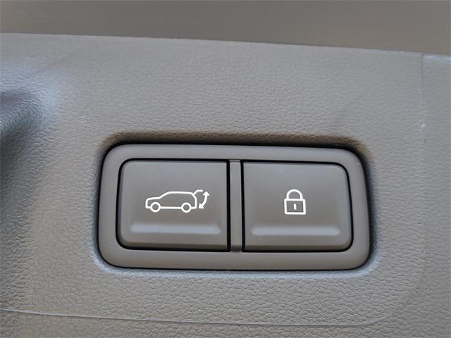 2026 Hyundai Santa Fe SEL photo 4