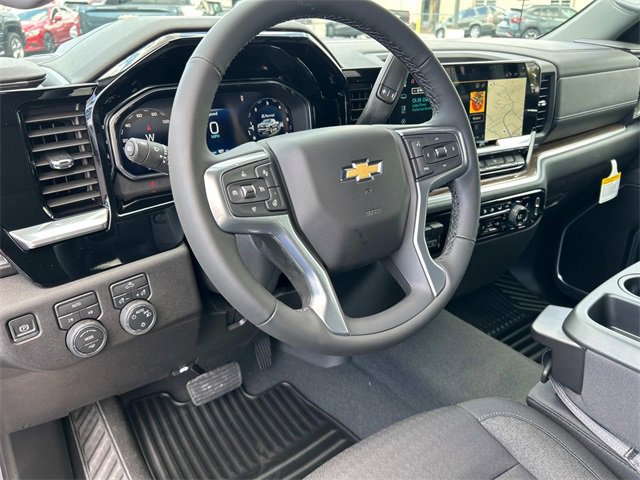 2026 Chevrolet Silverado 1500 LT photo 13