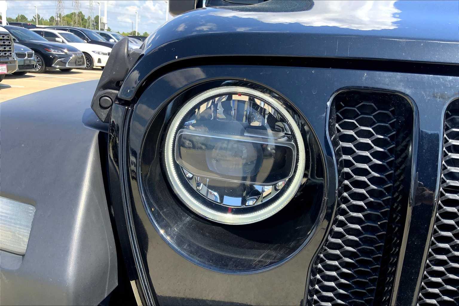 2022 Jeep Wrangler Unlimited Willys photo 27
