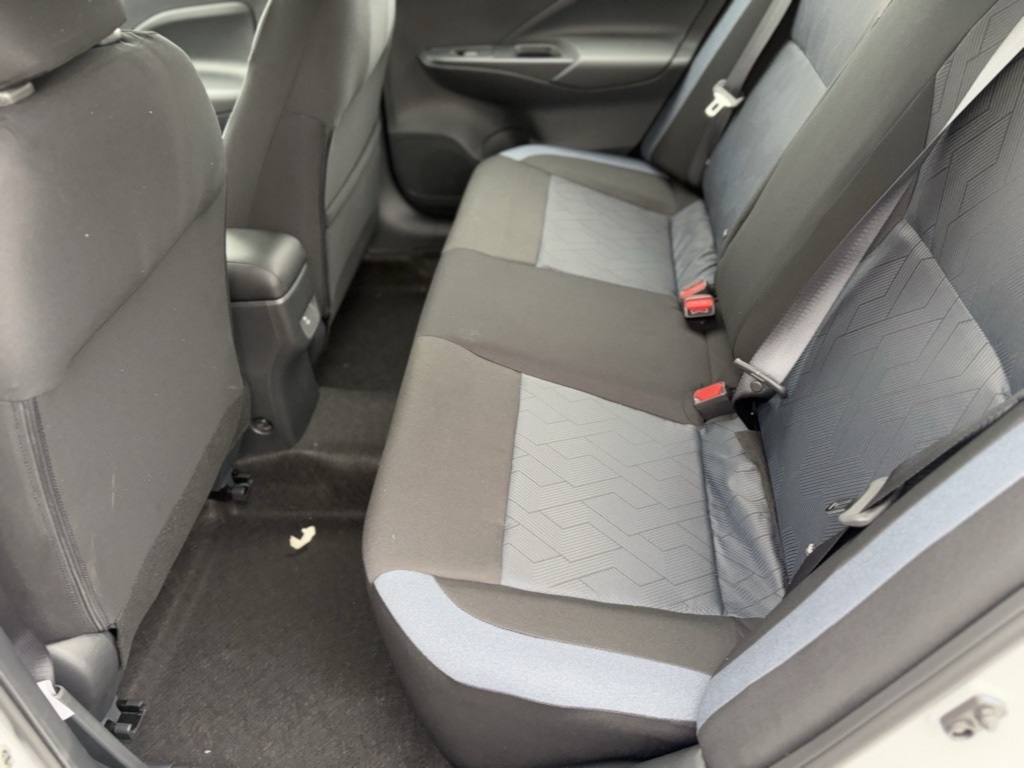 2025 Nissan Versa SV photo 17