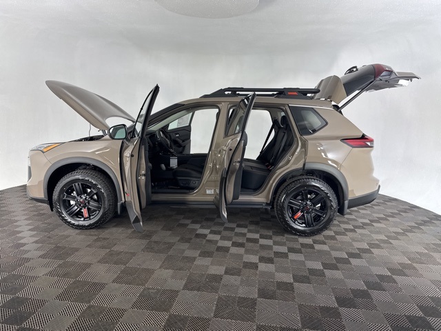 2026 Nissan Rogue SV photo 15