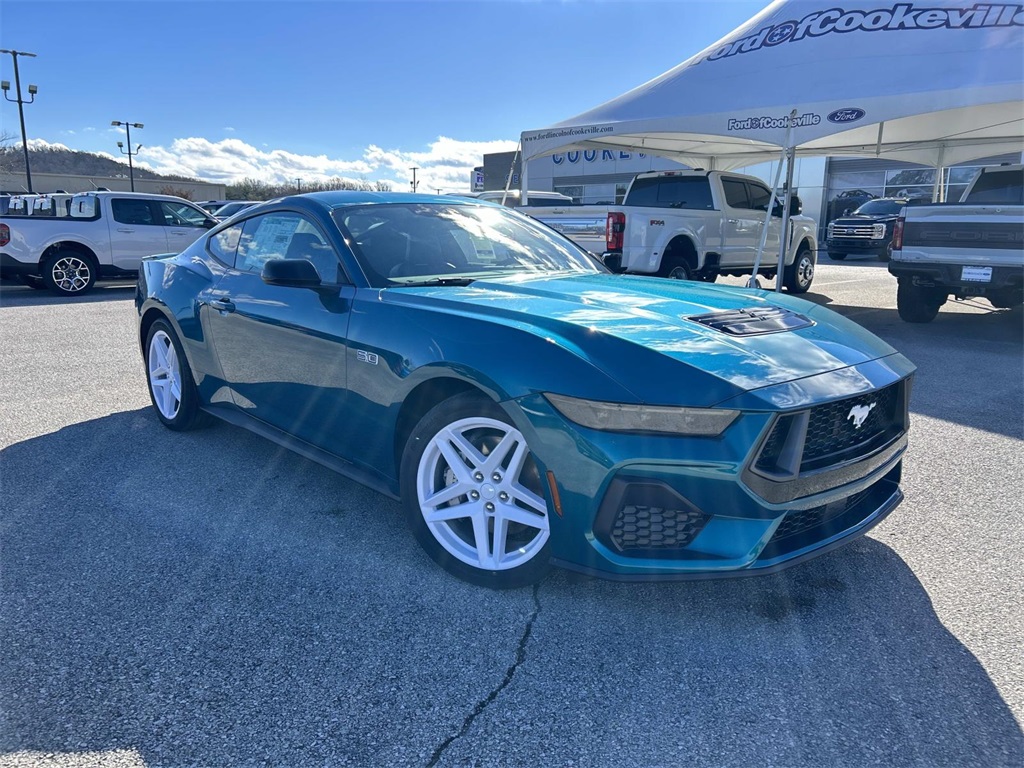 2026 Ford Mustang GT Premium photo 2