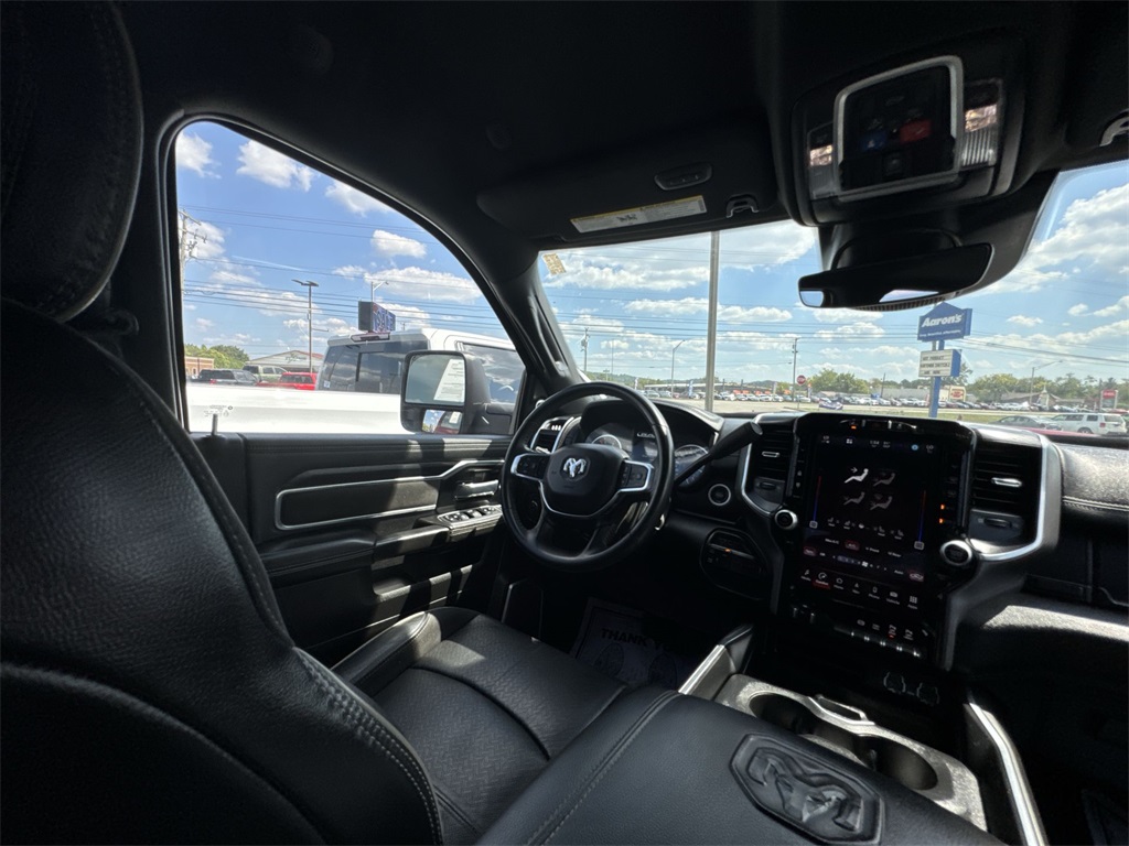 2024 Ram 3500 Laramie photo 15