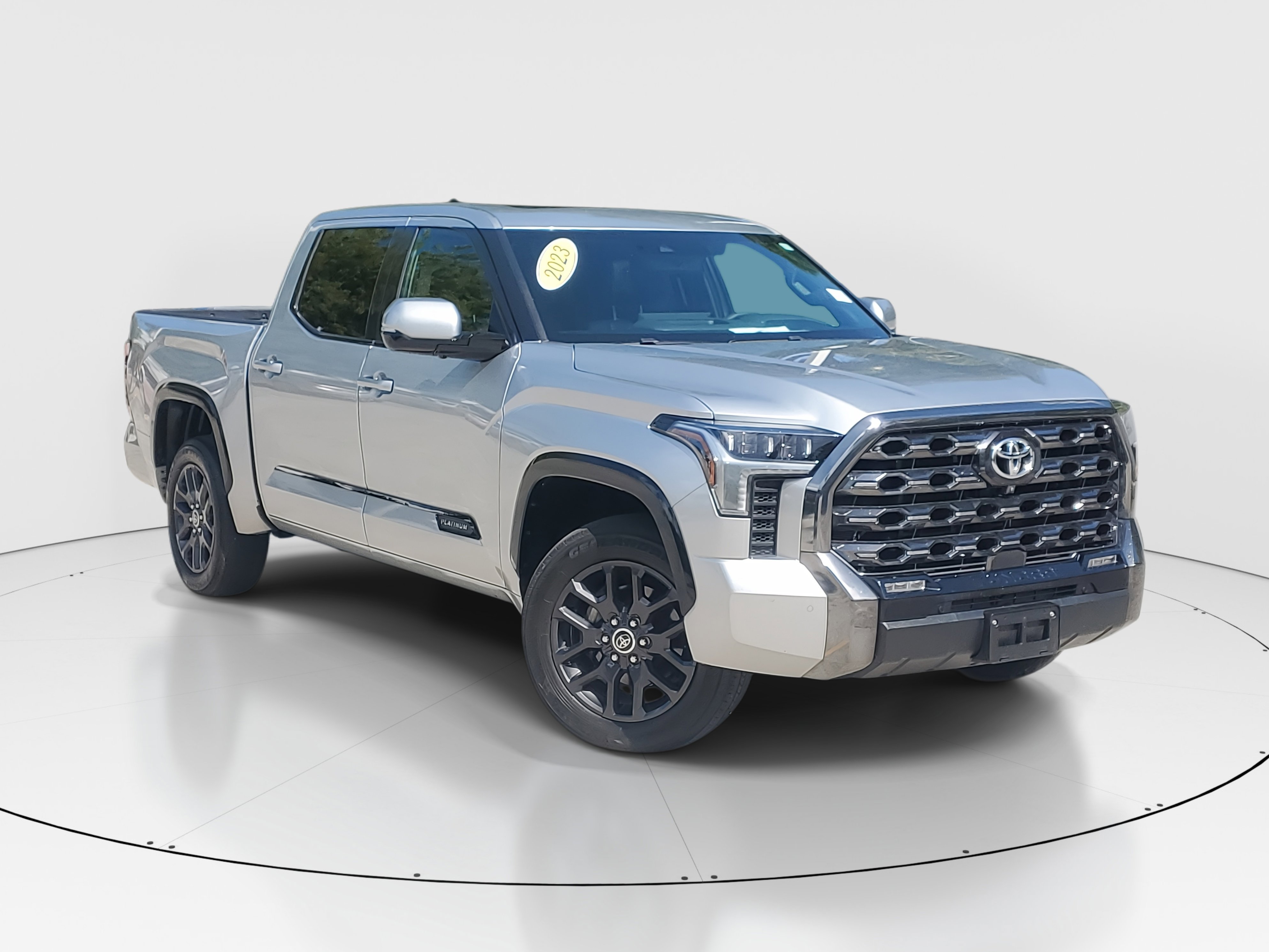 2023 Toyota Tundra Platinum photo 2