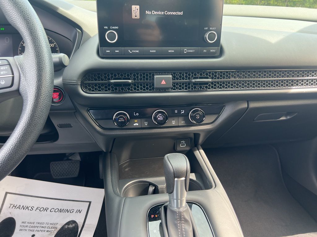2024 Honda HR-V LX photo 13